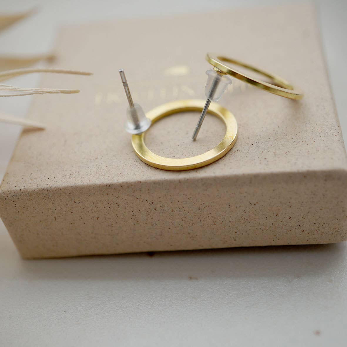 RING Ohrstecker