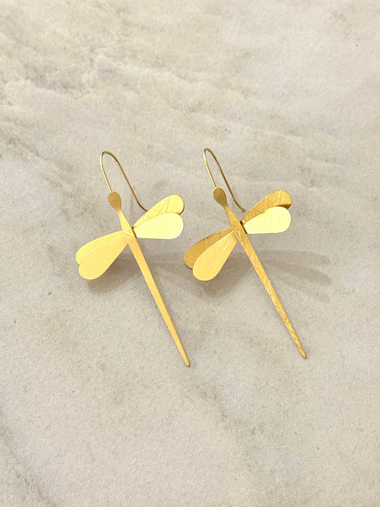 Ohrhänger Libelle in gebürstetem Gold